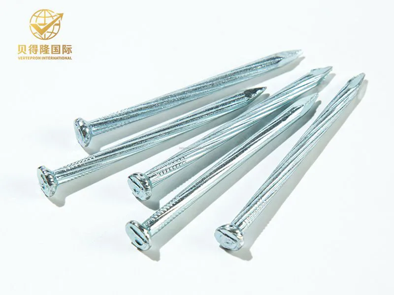 مسامير الصلب ملموسة