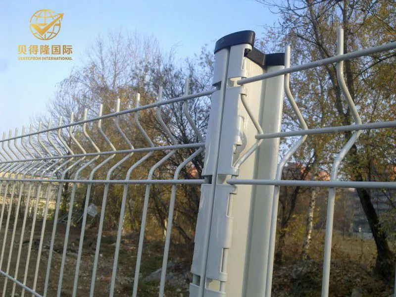 سياج معدني المشاركات